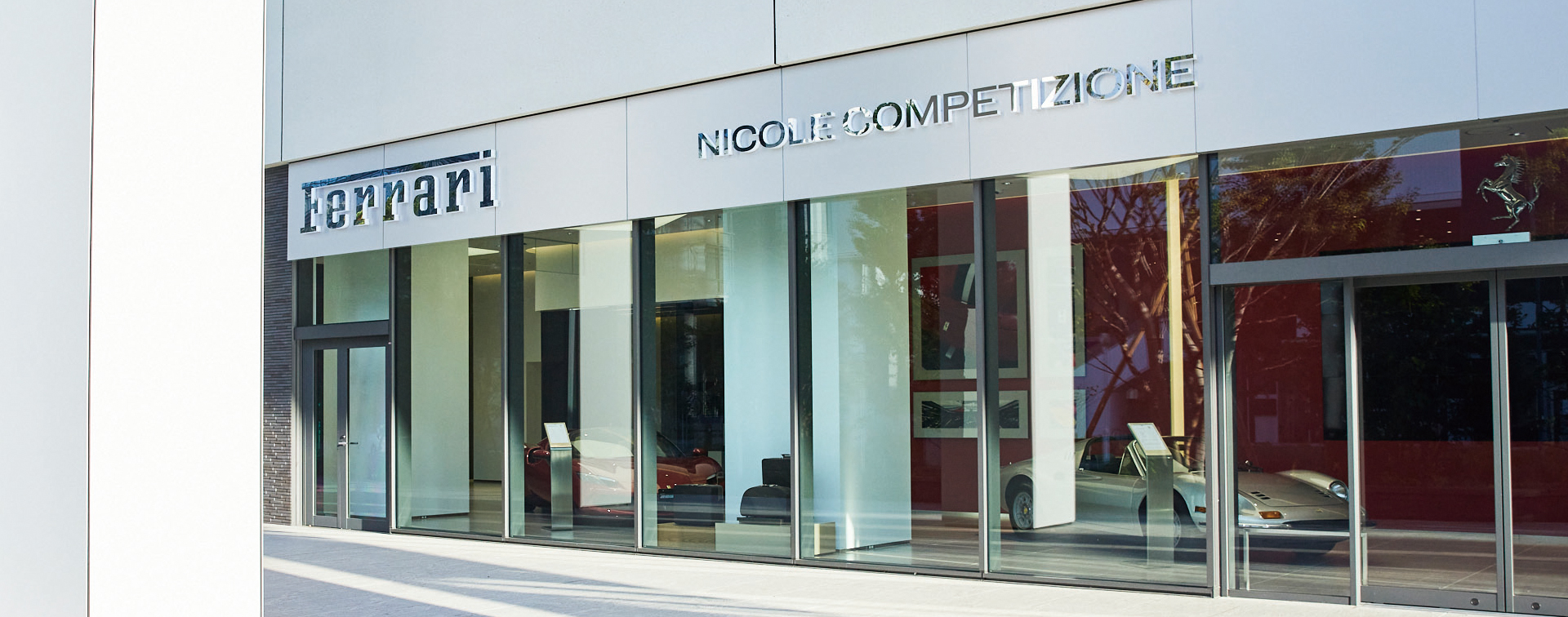 NICOLE COMPETIZIONE｜Ferrari 正規ディーラーのショールーム キービジュアル