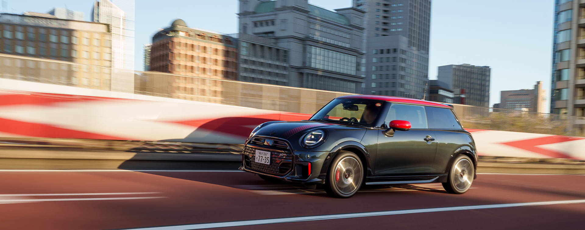 MINIの車両イメージ（正規ディーラー Nicole Group）