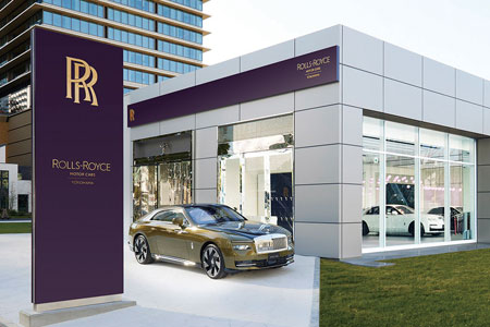 Rolls-Royce 横浜 みなとみらい ショールーム外観