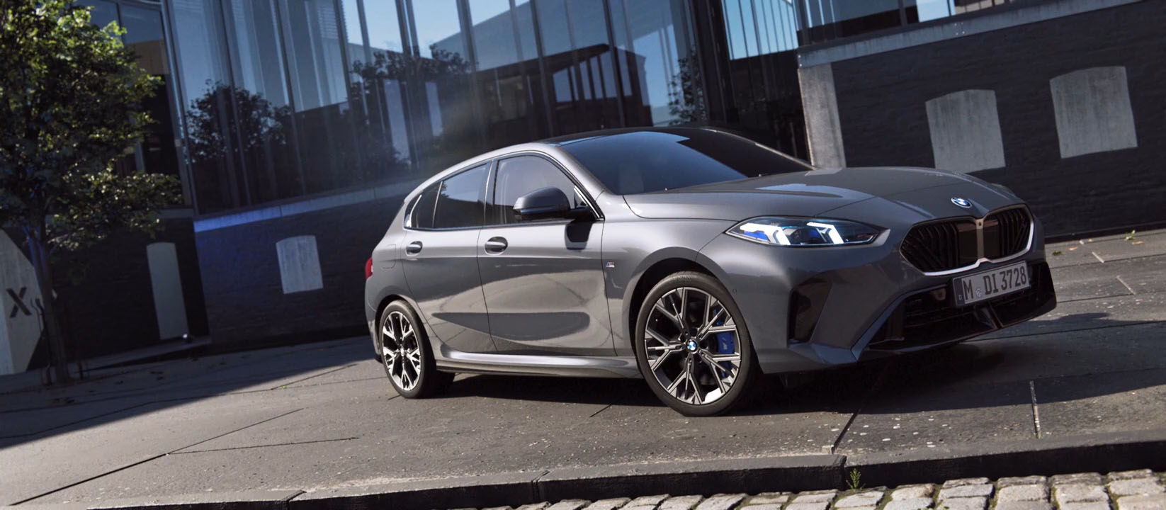 BMW 1シリーズ 走行シーン 動画ポスター
