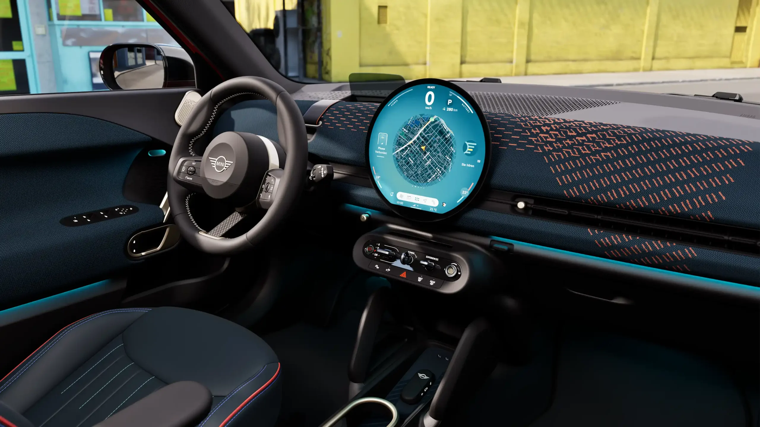 これまで以上に標準装備が充実。All-Electric MINI Acemanは、ドライビング・アシスタント、リバース・アシスト、並列・縦列駐車をサポートするパーキング・アシストといった安全性能・運転支援を標準装備しています。