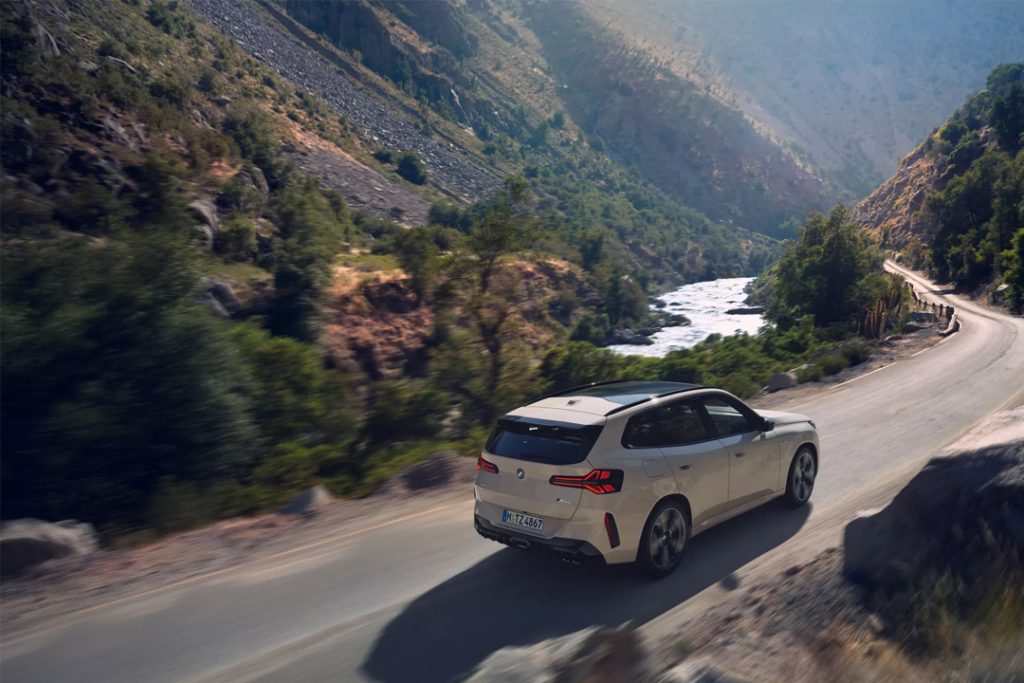 BMW X3 リヤビュー