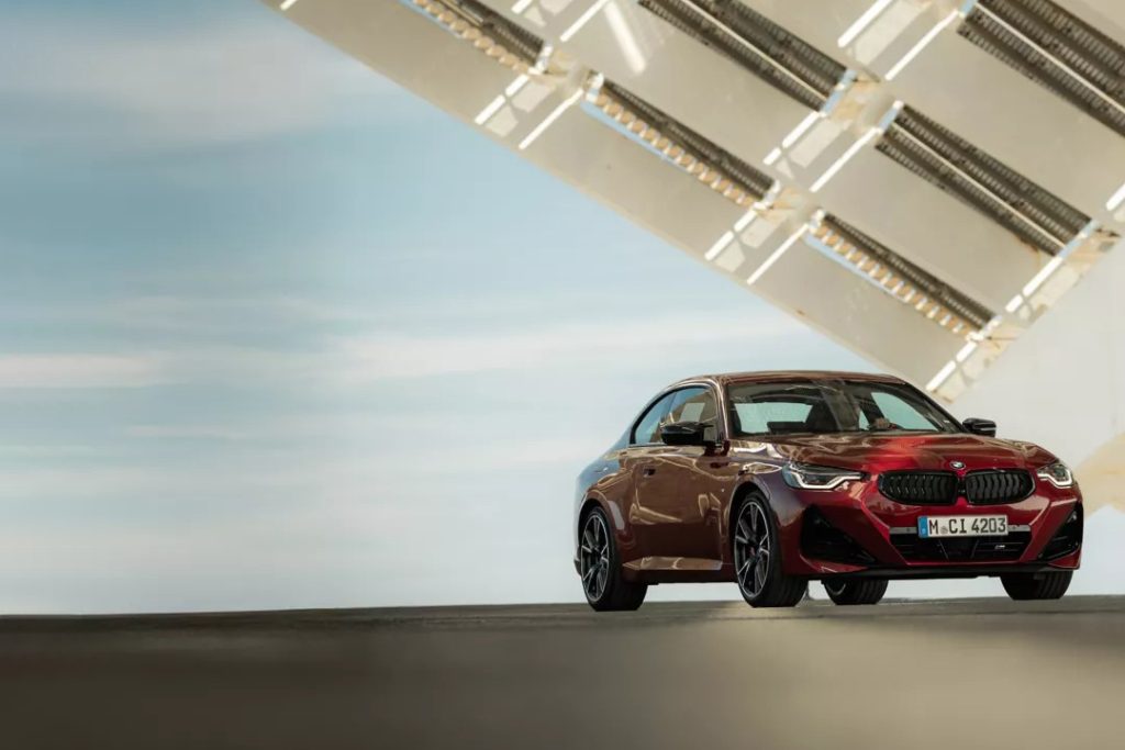 BMW 2シリーズ クーペ フロントビュー