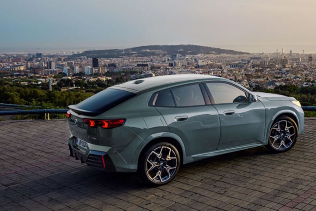 BMW X2 ギャラリー 俯瞰ビュー